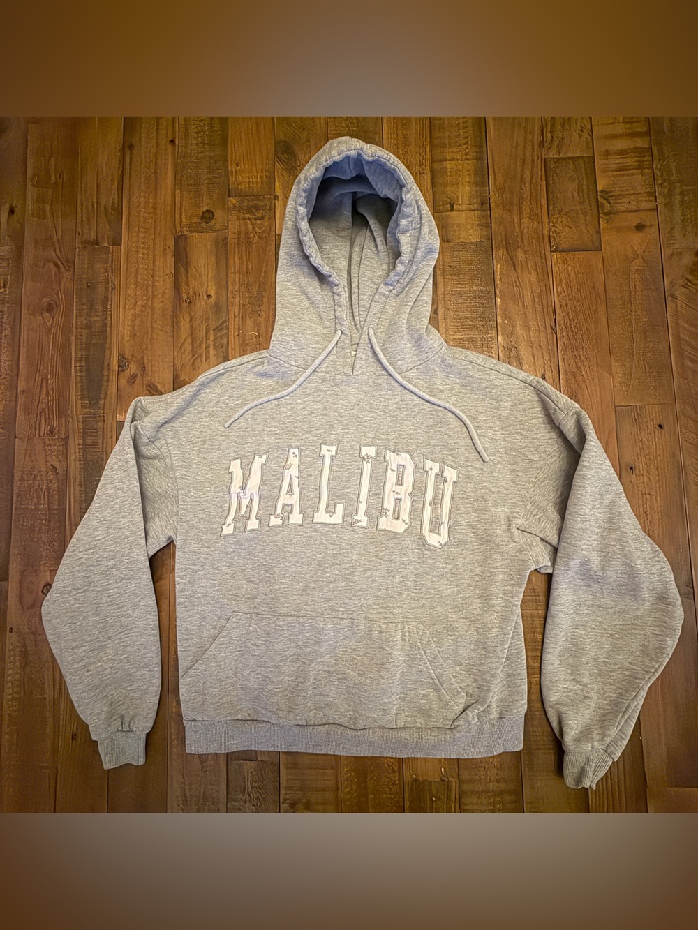 Full Tilt Malibu Gray Pullover Hoodie – Floral Appliqué Youth Size Unknown